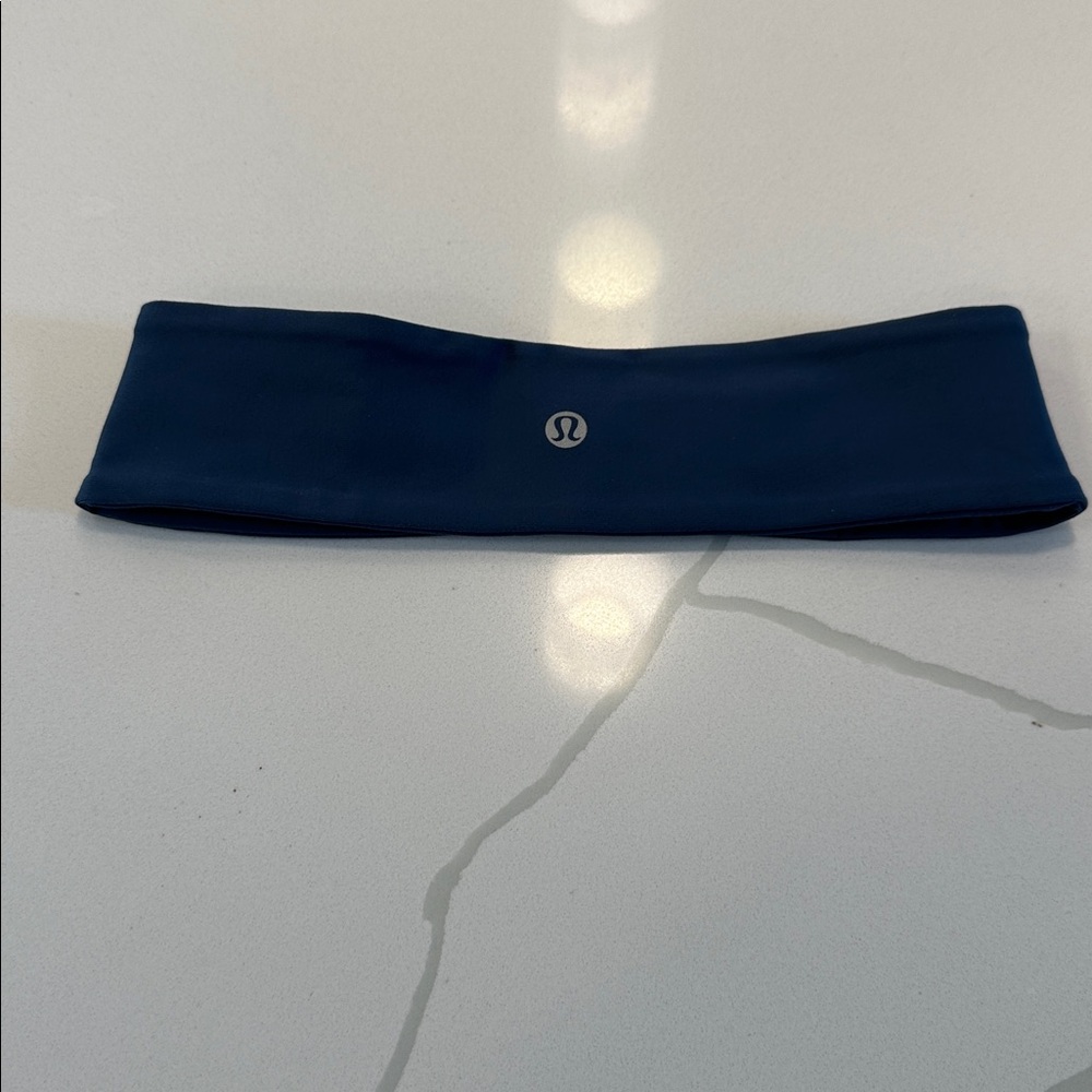NWOT Lululemon fly away tamer 2.0 headband storm blue gray